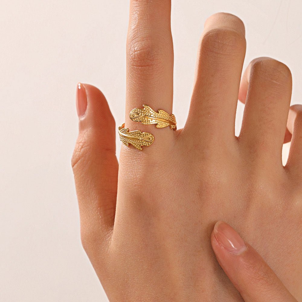 Janirelle | 18K Gold Coral Ring