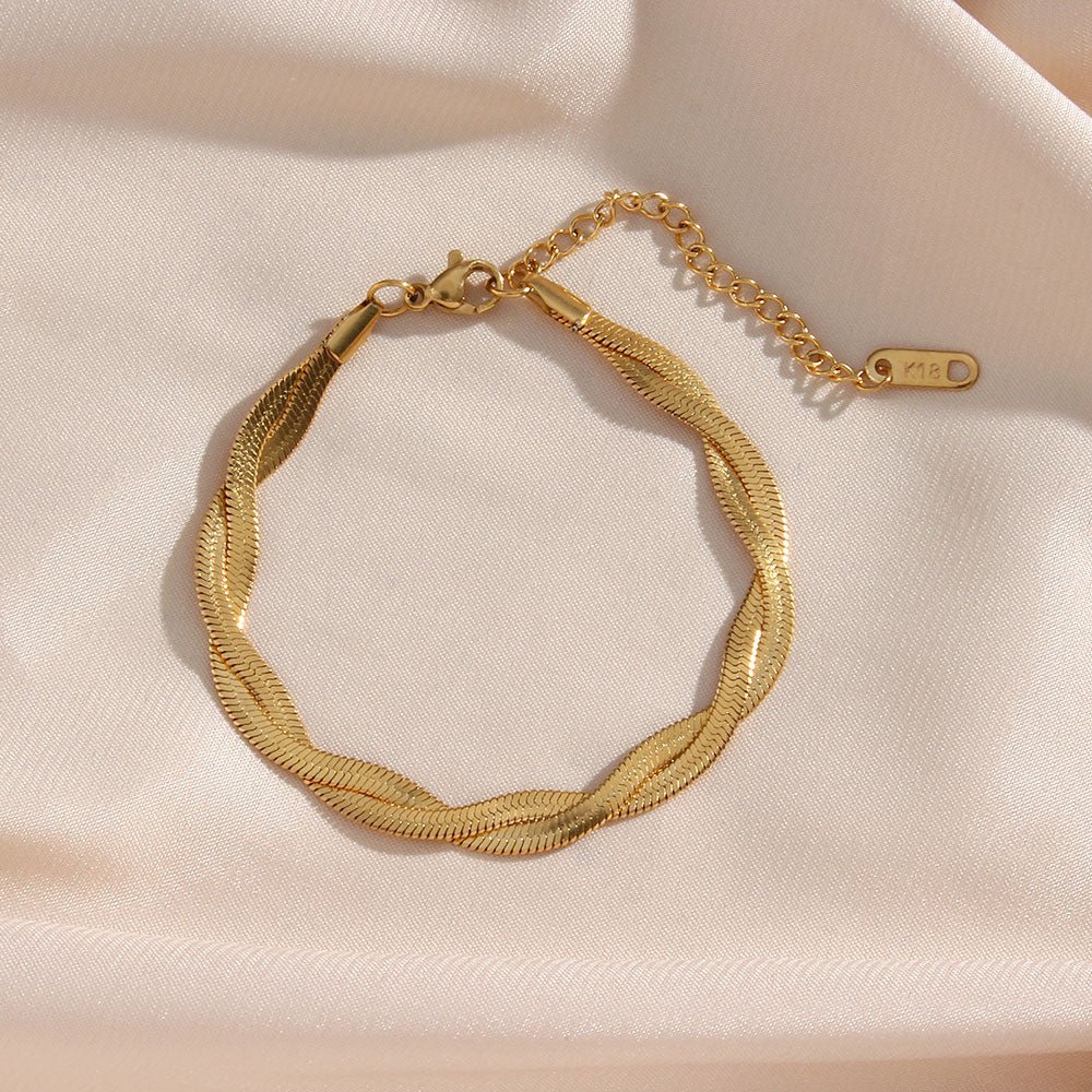 Madiorelle | Twisted 18K Gold Bracelet