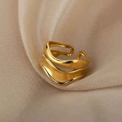 Almareine | 18K Gold Ring