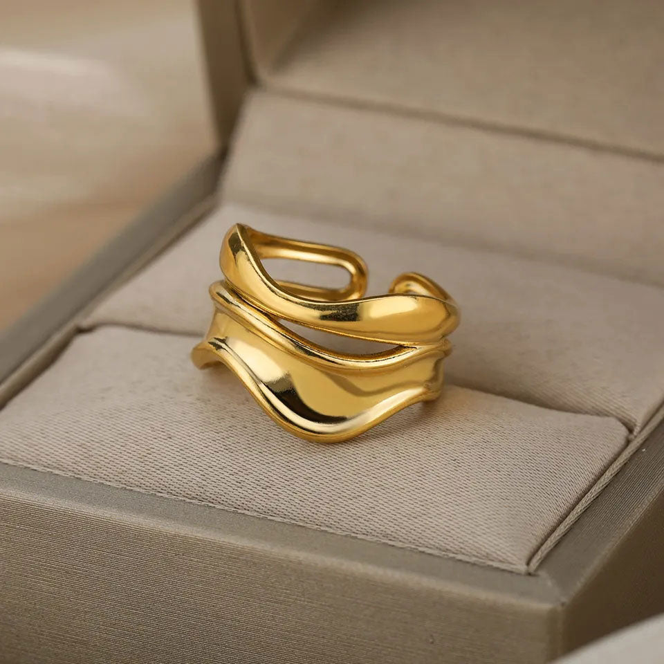 Almareine | 18K Gold Ring