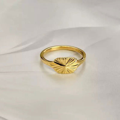 Aurizette | Sunray Ring in 18K Gold