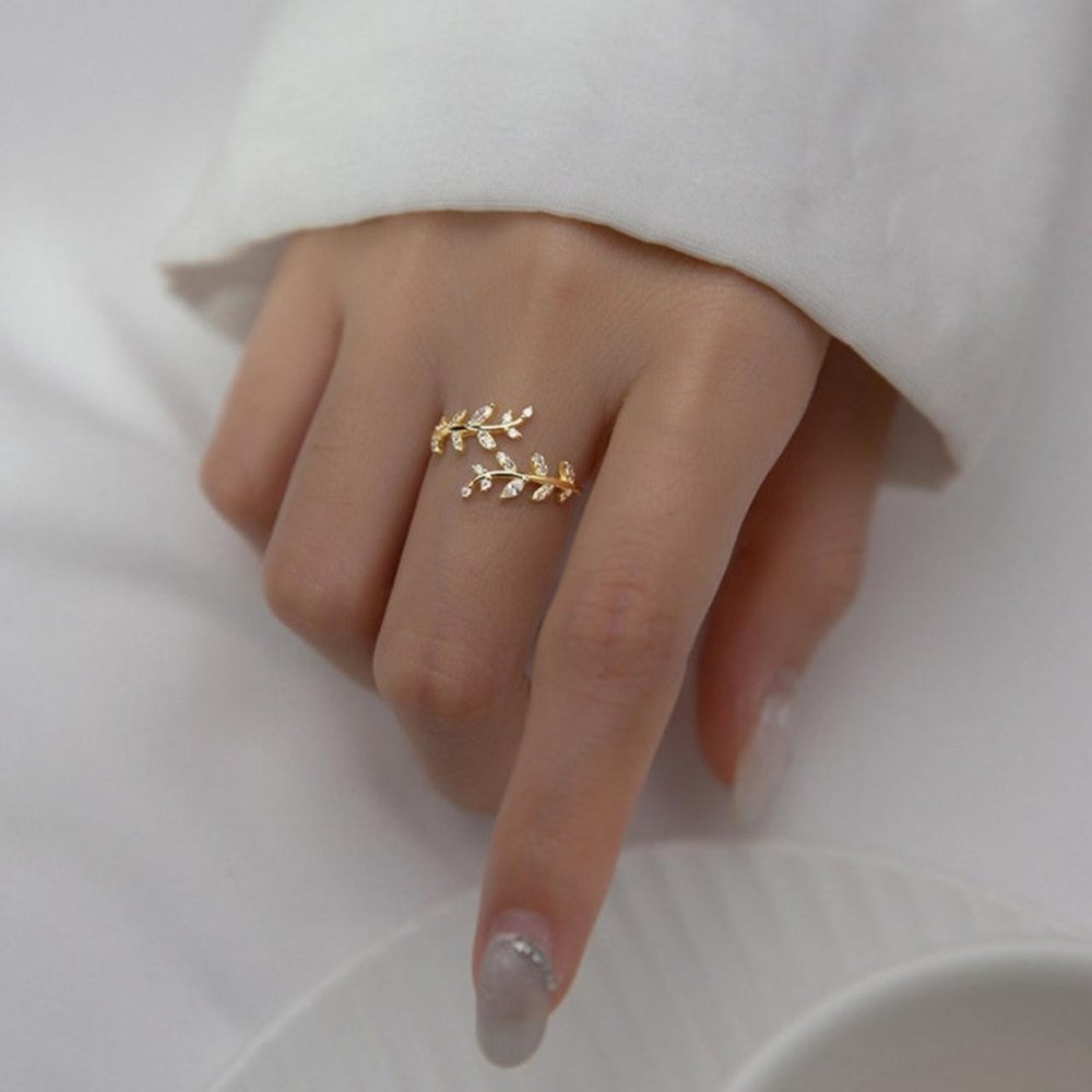 Kaelirisse | 18K Gold Zirconia Ring